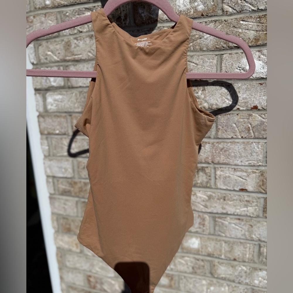 SKIMS fits everybody high neck bodysuit in Sienna ,sz small - Picture 7 of 8